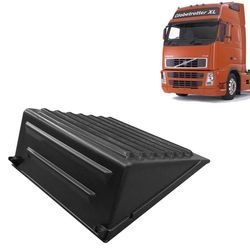 Tampa_Caixa_Bateria_Volvo_FH_ate_2003_S-_Furo