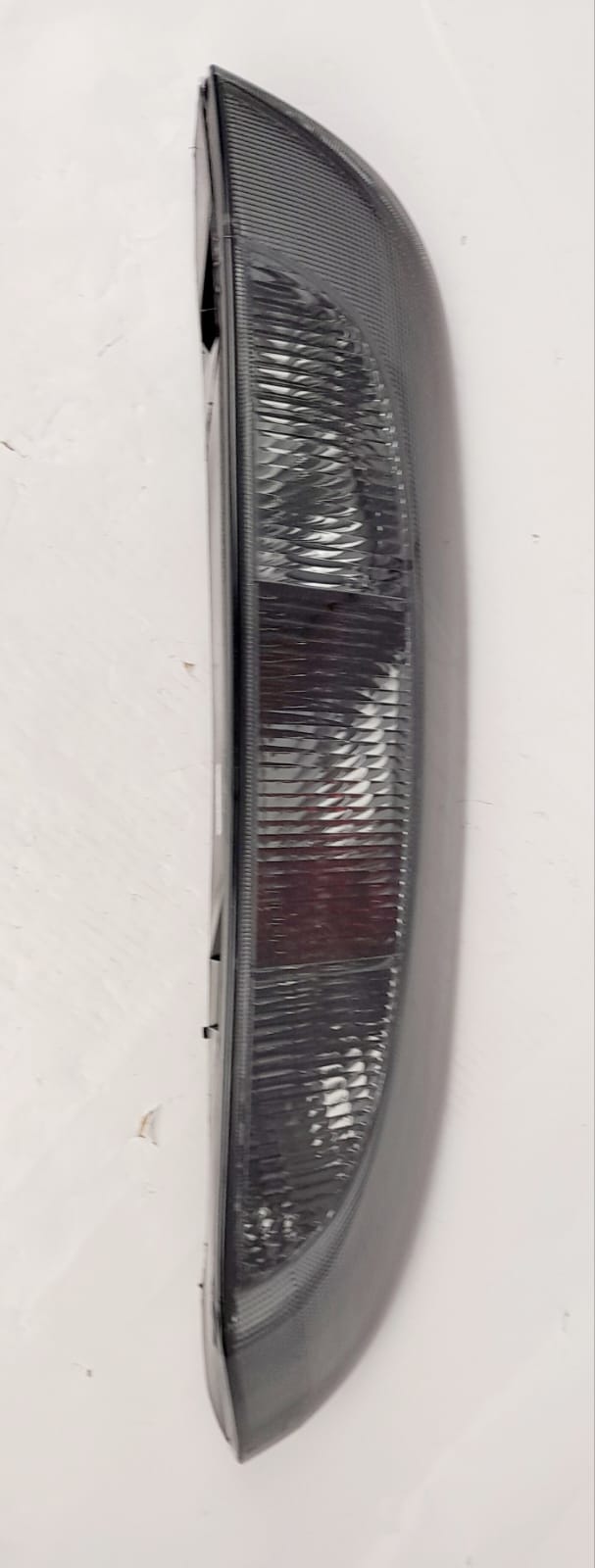 LANTERNA_TRASEIRA_CORSA_HATCH_03-_LE_-_FUME